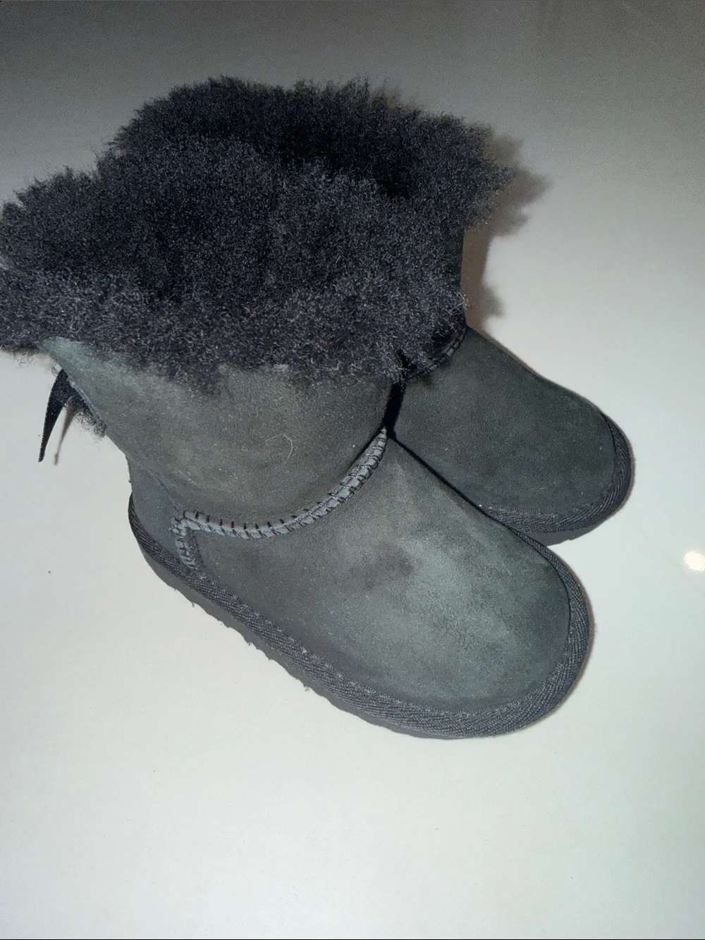 Ugg Mini Bailey Bow II